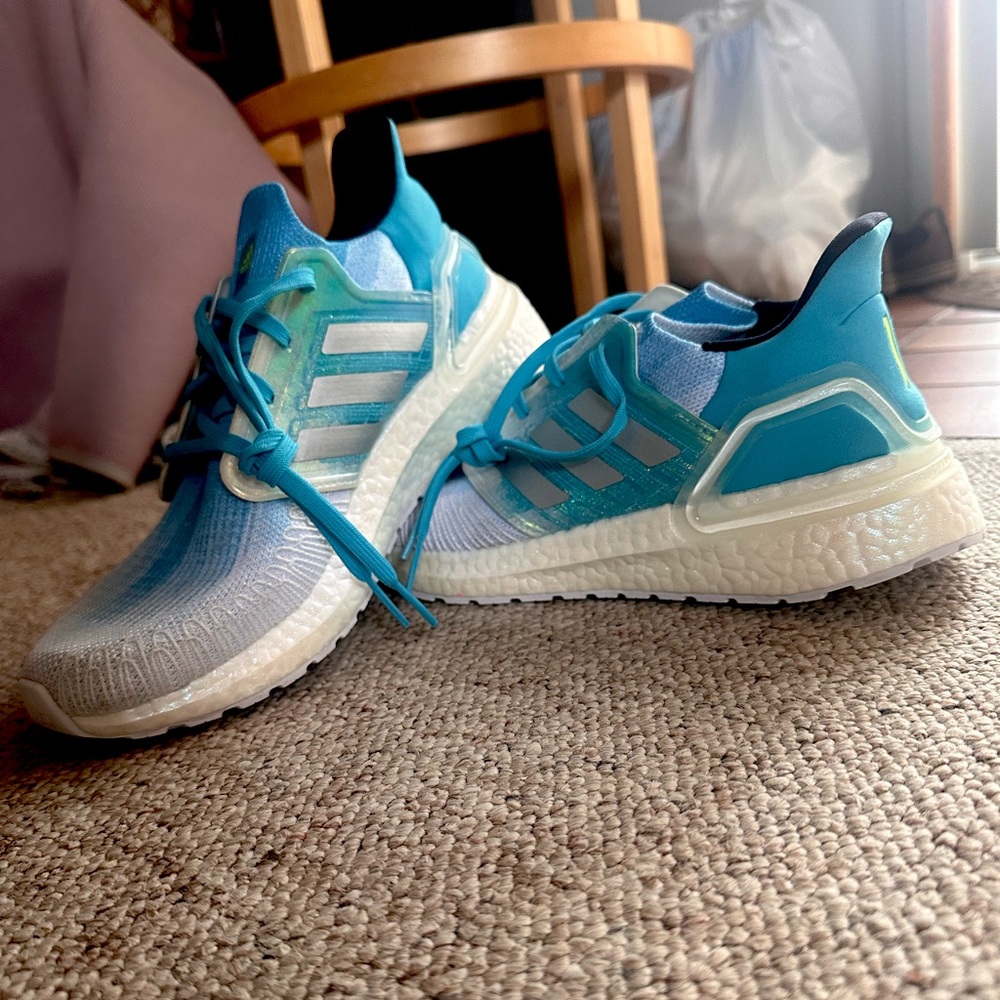 Adidas Ultraboost 20 primeblue collection